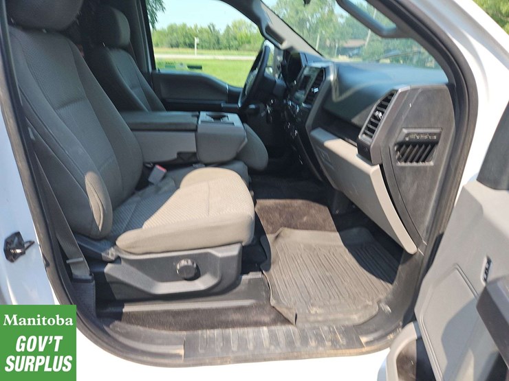 2017-ford-f150-image-18
