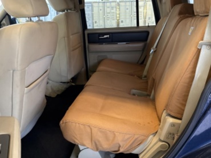 2015-ford-expedition-image-24