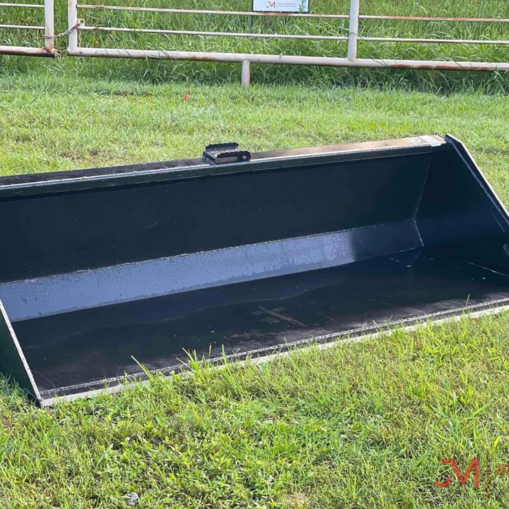 NEW 90" SMOOTH BUCKET SKID STEER ATTACHMENT