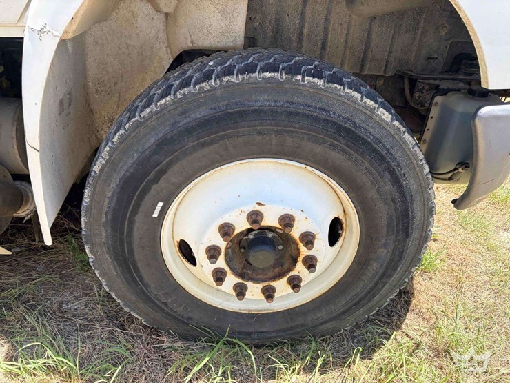2016-international-durastar-4300-image-32