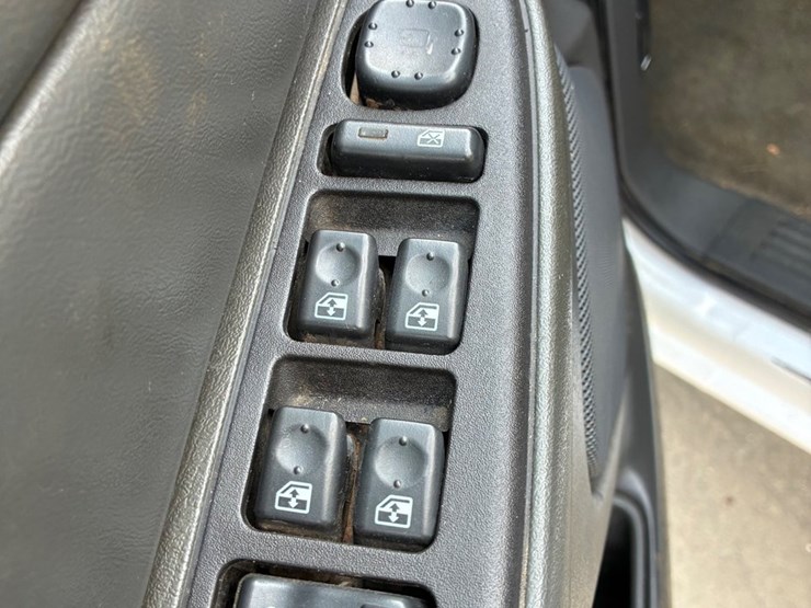 2005-chevrolet-2500-image-12