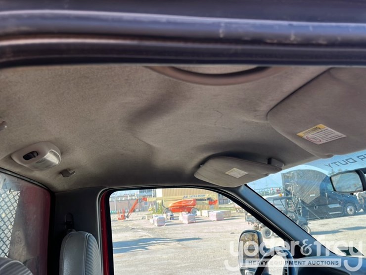 2002-ford-f450-xl-image-38