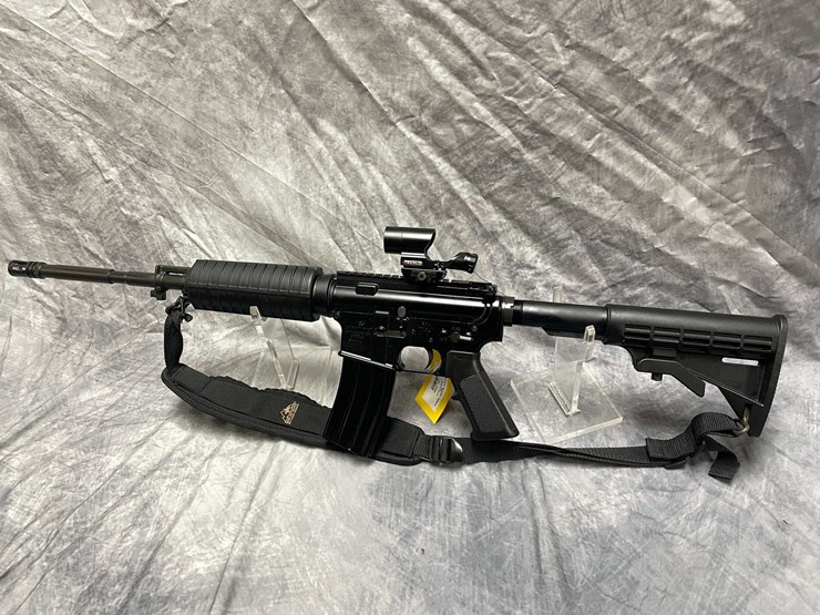 #10804-•-bushmaster-xm15-e2s,-556-nato-semi-auto-rifle,-sn:-bfit007439-image-2