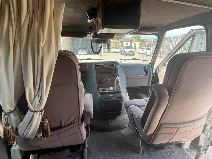 1988-chevrolet-g20-image-57