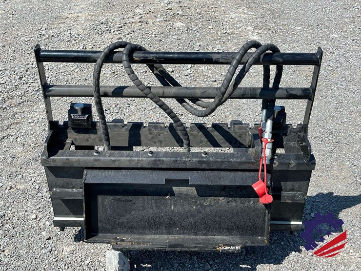unused-2026-future-ft-cyhc-mini-skid-steer-side-shift-fork-attachment-image-7