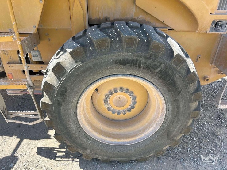 2002-caterpillar-924g-articulated-wheel-loader-image-27