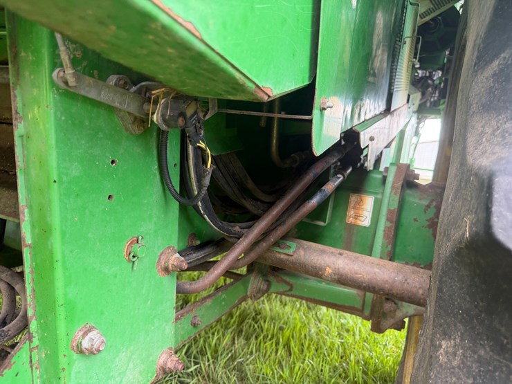 2011-john-deere-9770-sts-image-59