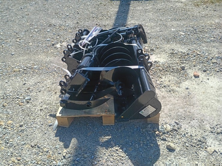 #l66-020-•-agt-mini-excavator-attachment-set-image-3