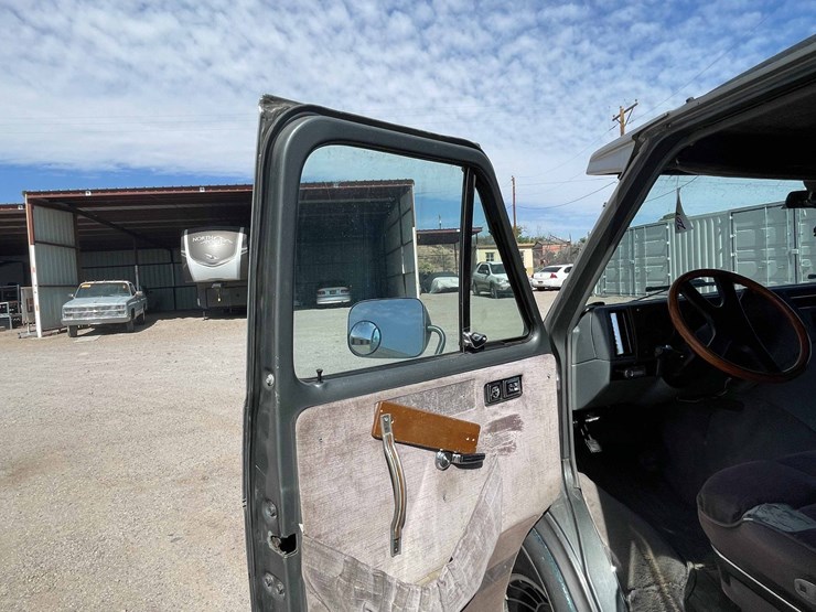 1988-chevrolet-g20-image-26
