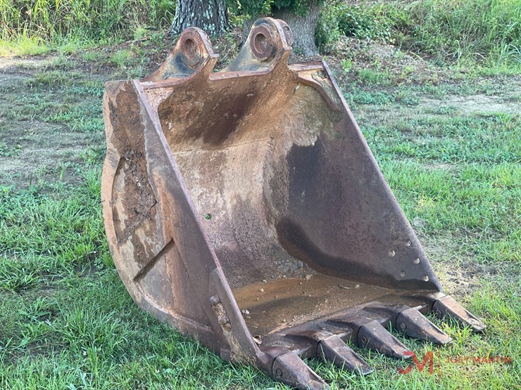 41"-tooth-excavator-bucket-image-1