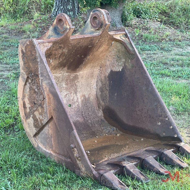 41" TOOTH EXCAVATOR BUCKET