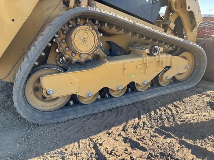 2018-caterpillar-259d-image-18