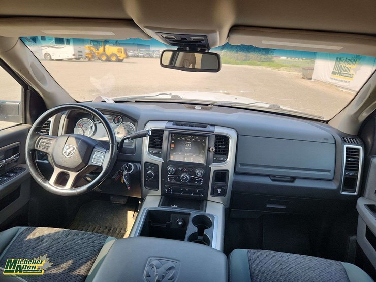 2014-dodge-2500-image-19