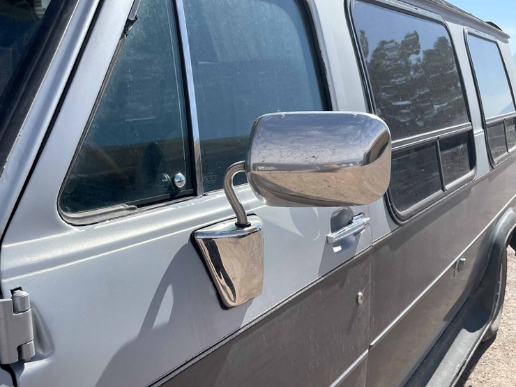 1988-chevrolet-g20-image-81