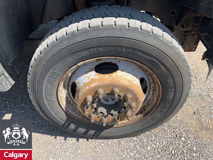 2015-ford-f550-image-13