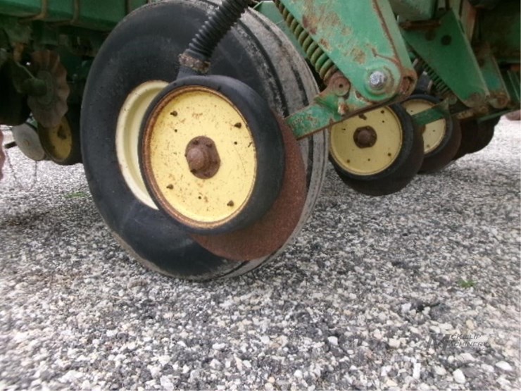 1989-john-deere-7240-image-7
