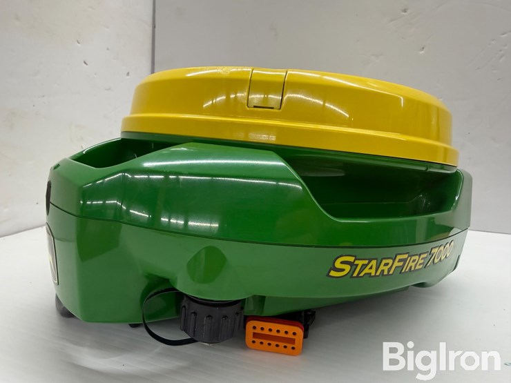john-deere-7000-image-1