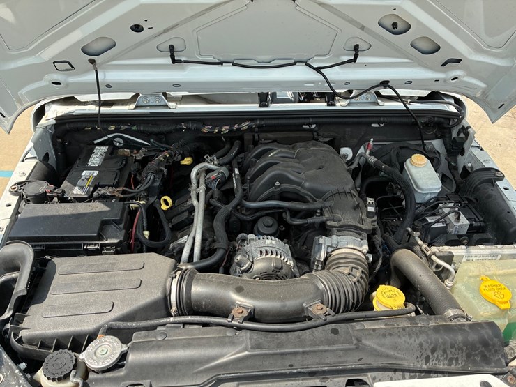 2012-jeep-wrangler-image-12