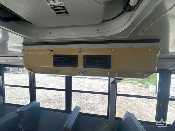 2016-freightliner-b2-image-19