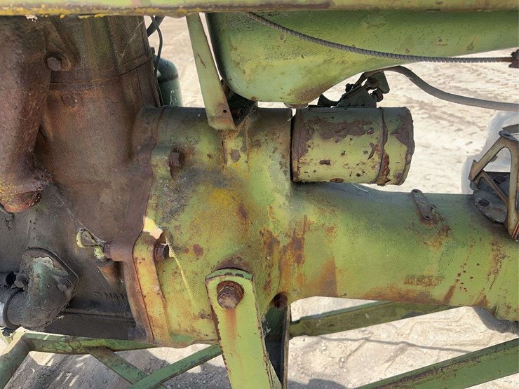 john-deere-m-image-11