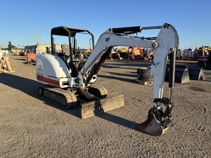 2004-bobcat-331g-image-2