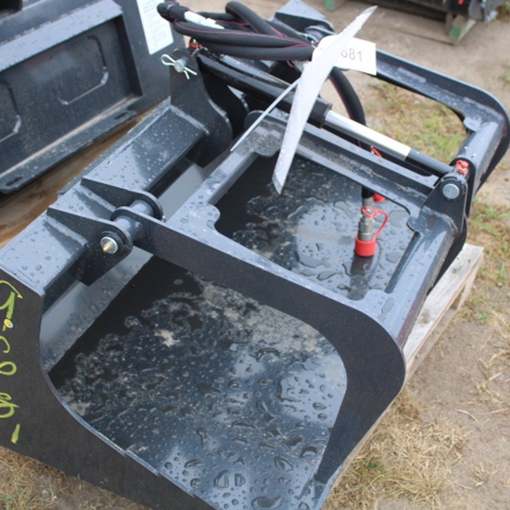 #9681 • mini skid steer stump grapple