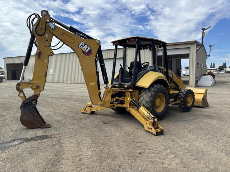 2022-caterpillar-430-image-3