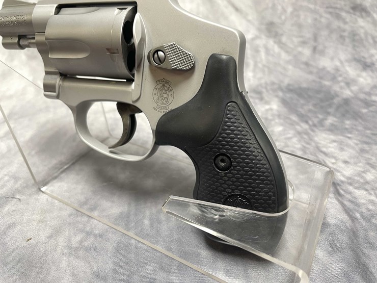 #10871-•-smith-&-wesson-m642,-38-spl-revolver,-sn:-drr5599-image-12