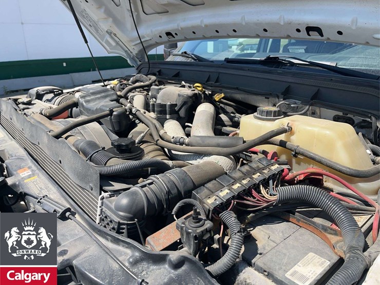 2015-ford-f550-image-25