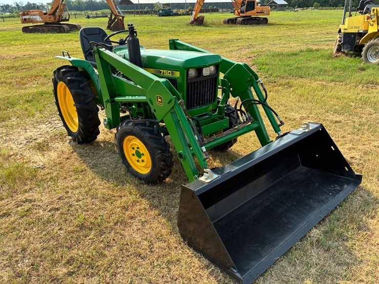 john-deere-750-image-4