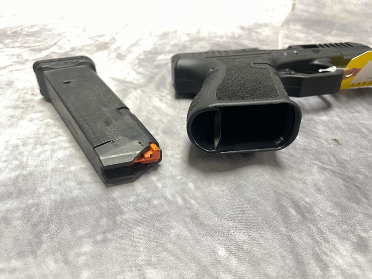 #10832-•-combat-armory-ca-19-glock-clone-,-9mm-luger-semi-auto-pistol,-sn:-99005894-image-14