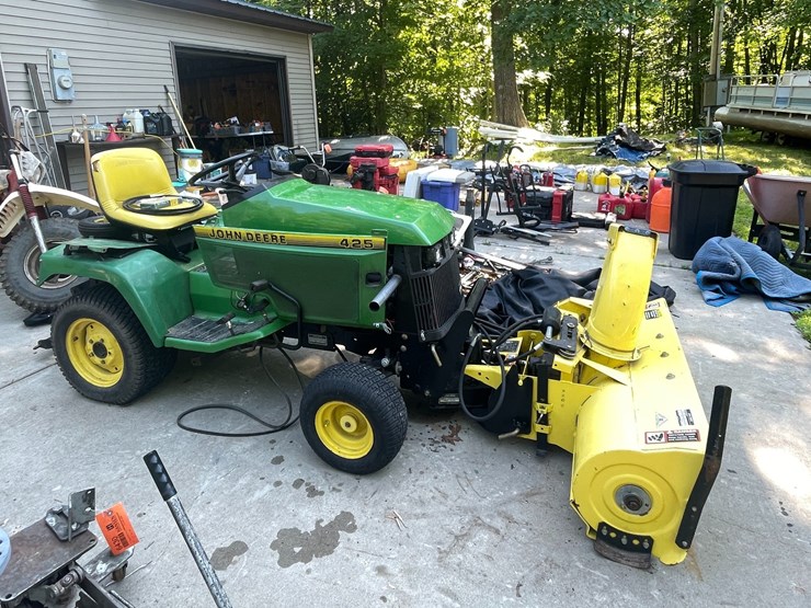 john-deere-425-image-1
