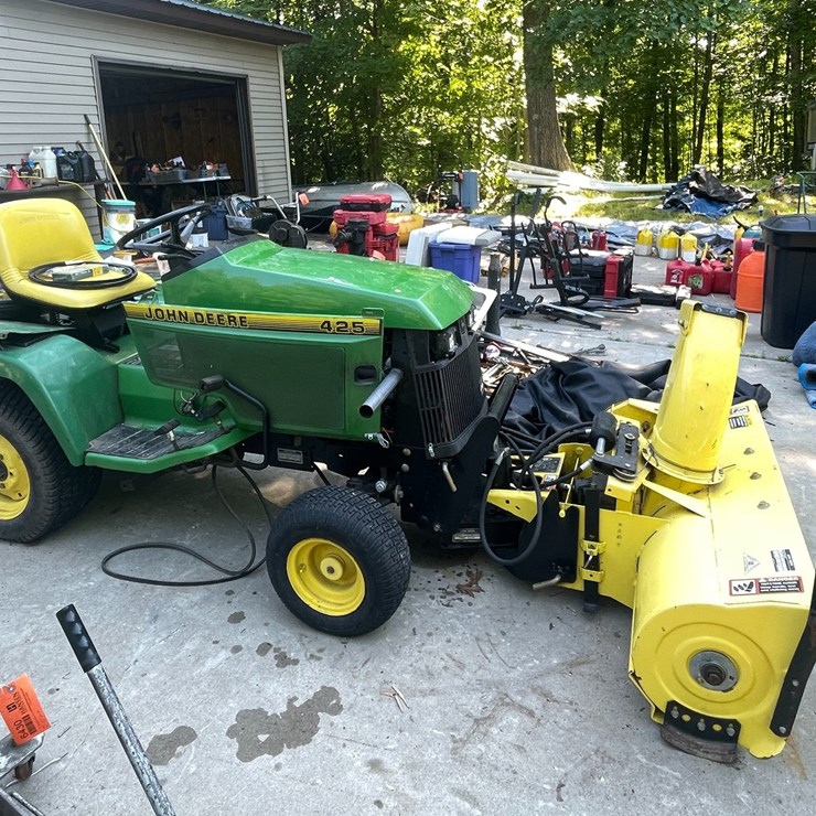 JOHN DEERE 425
