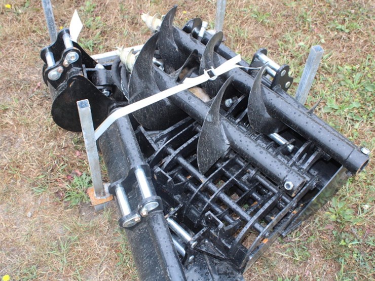#9652-•-excavator-attachments-image-2