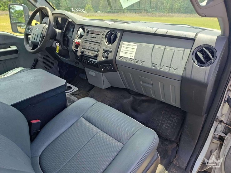 2013-ford-f450-image-56