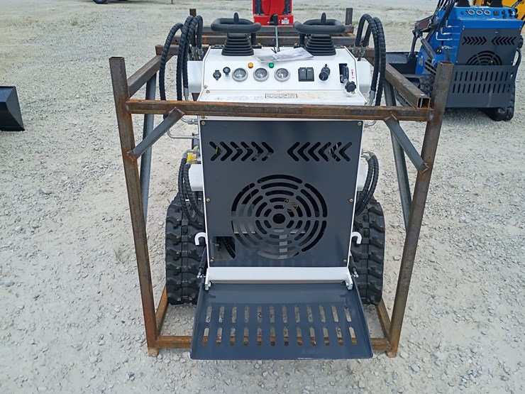 #l63-008-•-2026-zjg-380-mini-skid-steer-image-9