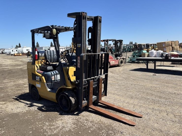 2015-caterpillar-2c6000-image-2