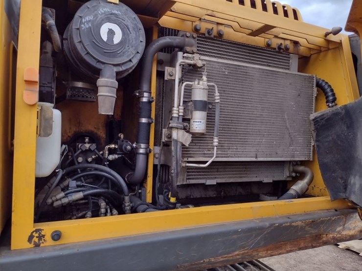 05-volvo-160b-lc-excavator-(qea-4903)-image-26