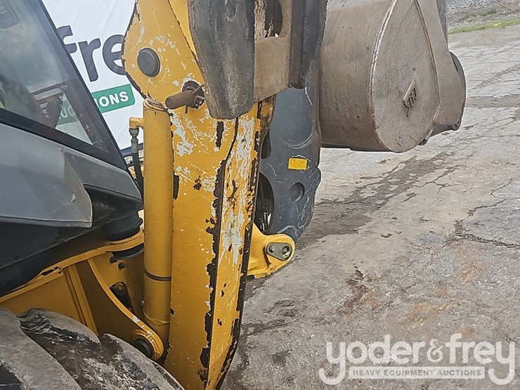 2014-deere-410k-image-30
