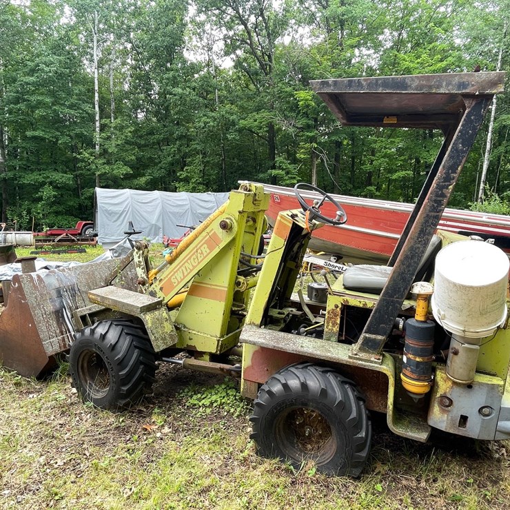 #6139 • Vintage Swinger Wheel Loader