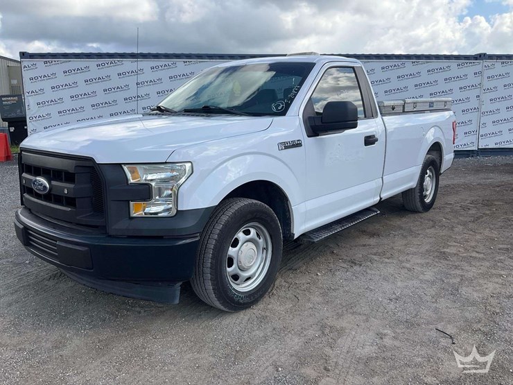 2017-ford-f150-image-1