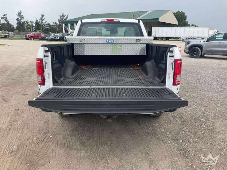 2015-ford-f150-image-17