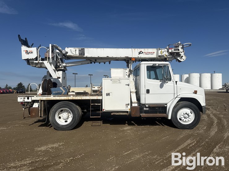 2003-freightliner-fl70-image-4