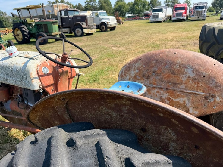 ford-tractor-image-17