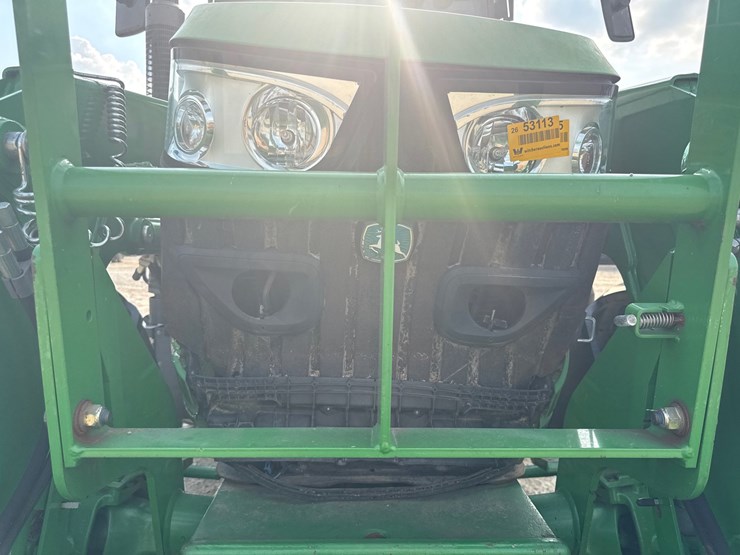 john-deere-6125m-image-32