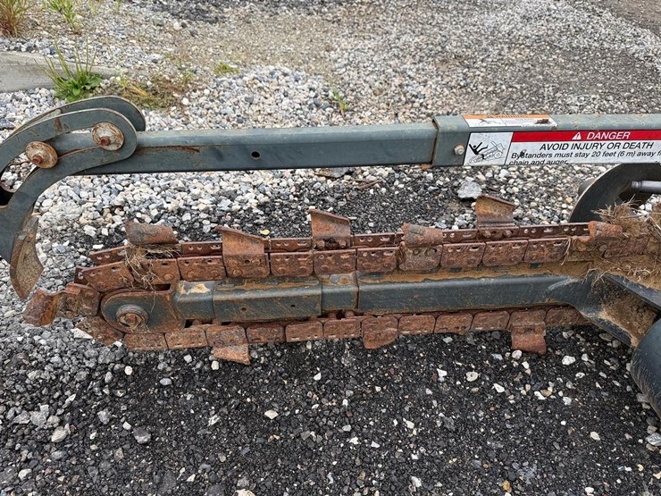 bobcat-lt113-56”-mini-skid-steer-trencher-image-5