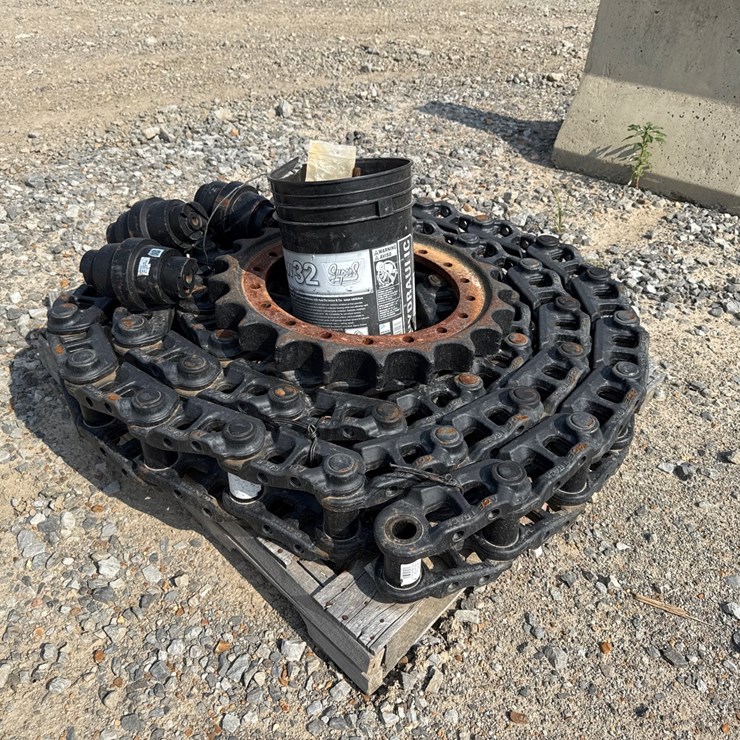 #43039 • Ace PC200 LP-190KM49 Excavator Track Chain, Sprocket, Rollers INV# 43049