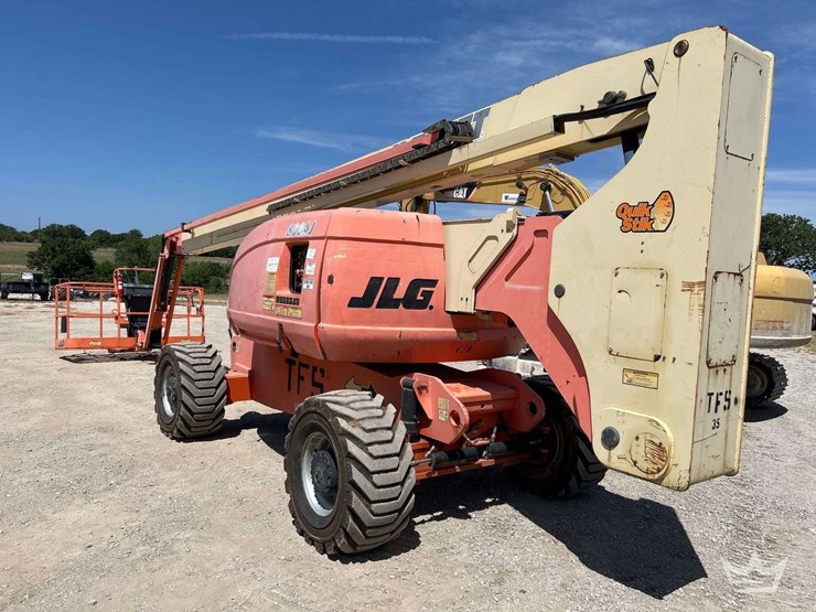 2008-jlg-800aj-4x4-86ft.-articulating-boom-lift-image-2