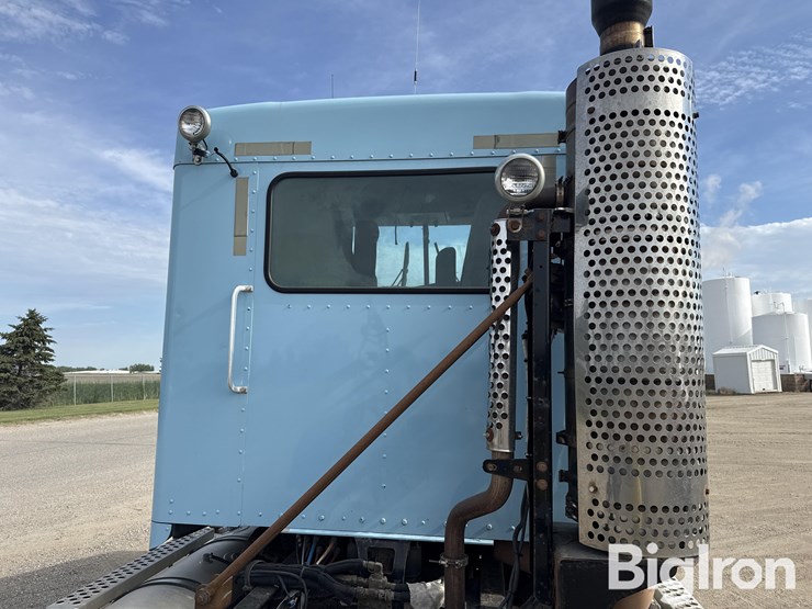 2008-kenworth-t800-image-13