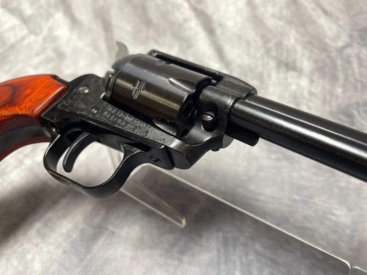 #10869-•-heritage-rough-rider,-22-lr-revolver,-sn:-1bh027314-image-7